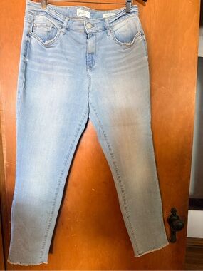 Jessica Simpson Light Blue Ankle Crop Jeans